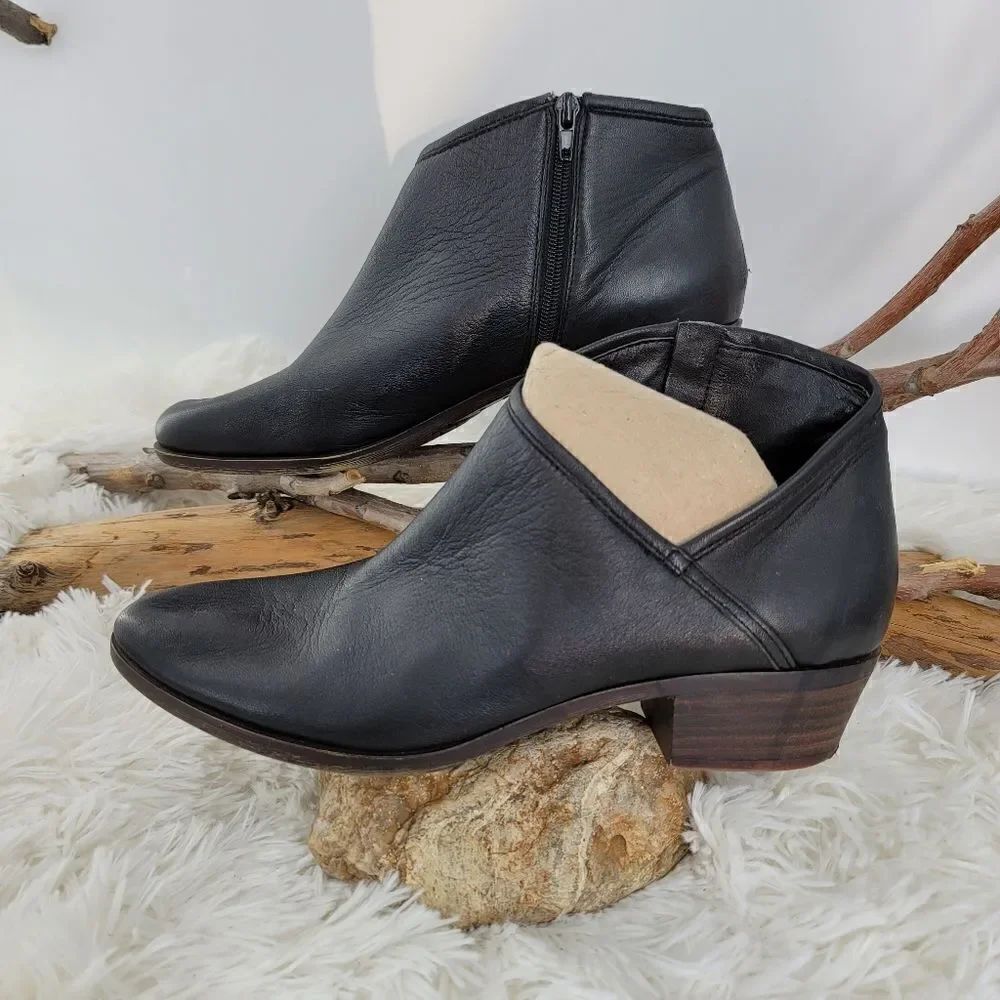 Lucky brand black short booties